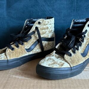 Vans- Velvet High-Top Sneakers with Black Accents